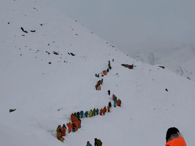 峰东坡生死大逃亡ky开元棋牌珠(图4)