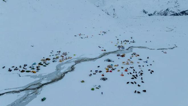 峰东坡生死大逃亡ky开元棋牌珠(图13)